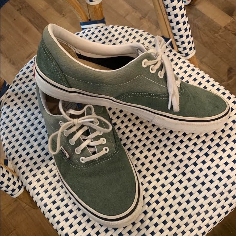 Vans Era Pro - size 11 - green